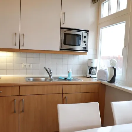 Apartment Strandstrasse 14 - 51-1 Kuehlungsborn