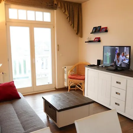 Strandstrasse 14 - 51-13 Ostseebad Kühlungsborn