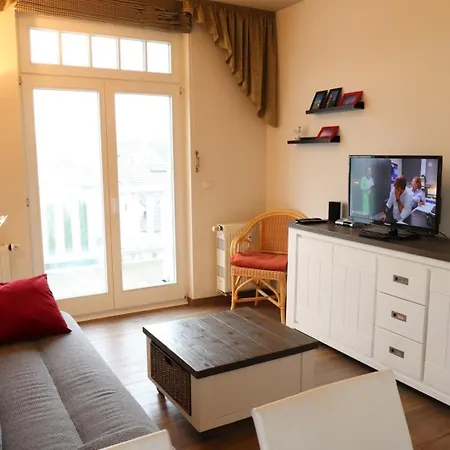 Strandstrasse 14 - 51-13 Ostseebad Kühlungsborn